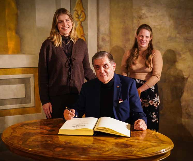 Eintrag ins Goldene Buch des Bruchsaler Schlosses